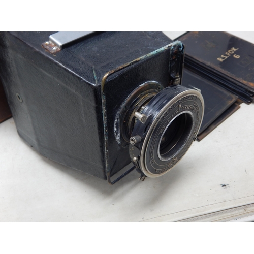 437 - De Vere Plate Camera with Ilex Optical Co, USA Lens & a Large Quantity of Plates