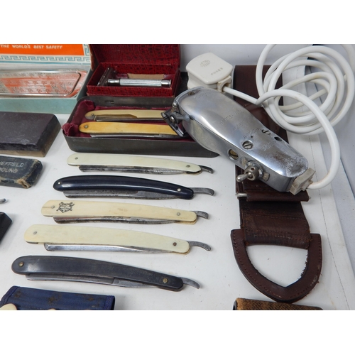 466 - A Large Quantity of Antique & Vintage Cut Throat Razors