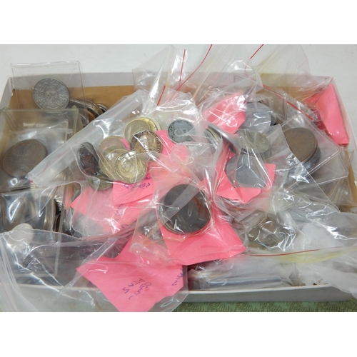 99I - A Box Containing a Large Quantity of World Coinage: Sorting will Reward