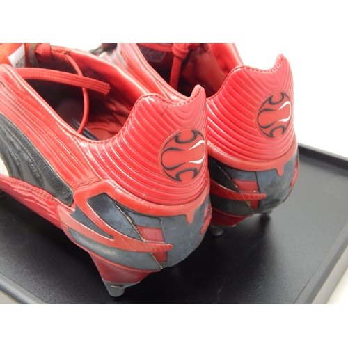 483 - STEVEN GERRARD: Signed Match Play Football Boots: Addidas Predator Absolute. Lilly Ella (His Eldest ... 