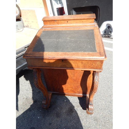 499C - Victorian Davenport Desk in need of some tlc