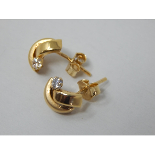 137 - A Pair of 14ct Yellow Gold Earrings