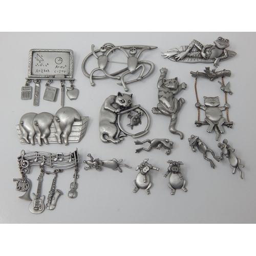 150 - A Large Quantity of Novelty Pewter Brooches (14)