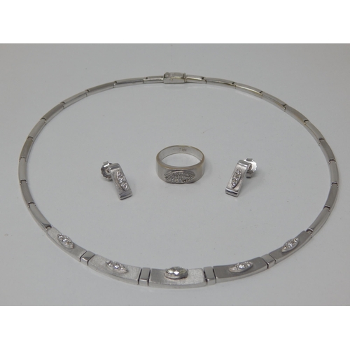 154 - Bespoke Suite of 18ct White Gold & Diamond Set Jewellery: The Necklace Comprising 25 Graduated Matt ... 