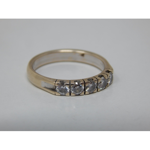 156 - 18ct White Gold 5 Stone Diamond Ring: The Diamonds estimated @ 0.75ct total: Ring Size N: Gross weig... 