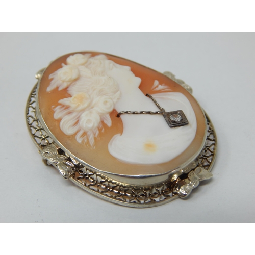 165 - 14ct Gold Framed Cameo Pendant/Brooch of a Classical Lady Wearing a Real Diamond Set Pendant Necklac... 