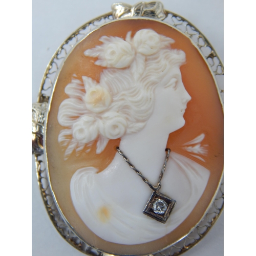 165 - 14ct Gold Framed Cameo Pendant/Brooch of a Classical Lady Wearing a Real Diamond Set Pendant Necklac... 