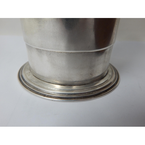 173 - Large Victorian Silver 5 Section Collapsible Beaker in Original Leather Case: Hallmarked London 1896... 