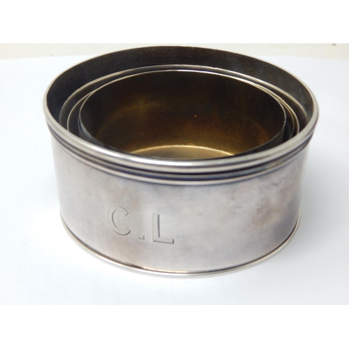 173 - Large Victorian Silver 5 Section Collapsible Beaker in Original Leather Case: Hallmarked London 1896... 