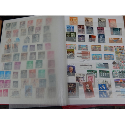 44 - A substantial collection of GB and World stamps housed in 5 x Collectors stock books enormous catalo... 