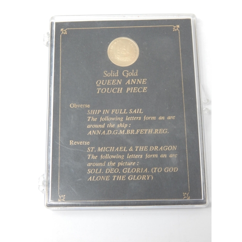 64I - Queen Anne Gold Touch Piece: 9ct Replica by Johnston Matthey in Case of Issue