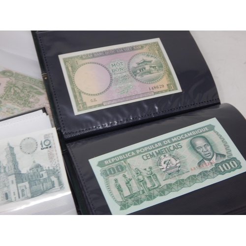 99T - 4 x Albums Containing a Quantity of World Banknotes