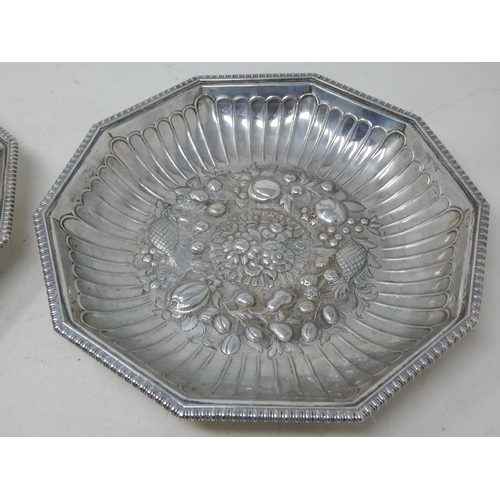 110 - A Pair of William IV Silver Decagon Shaped Dishes: Hallmarked London 1830 by Sebastian Crespel II: M... 