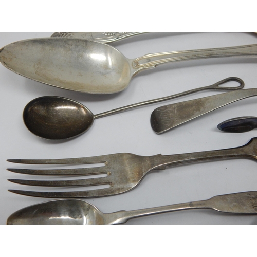 137 - A Quantity of Georgian & Later Silver Flatware: Various Dates & Makers: Weight 412g