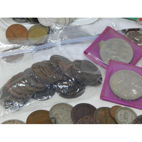 79 - A Quantity of Coins Including Silver: Sorting will reward