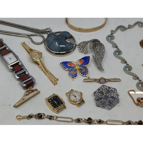 266 - An Assortment 0f Vintage Costume Jewellery