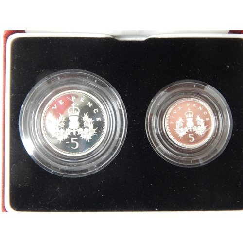 75 - Royal Mint 1990 UK Silver Proof Five Pence Two Coin Set in Case of Issue with COA