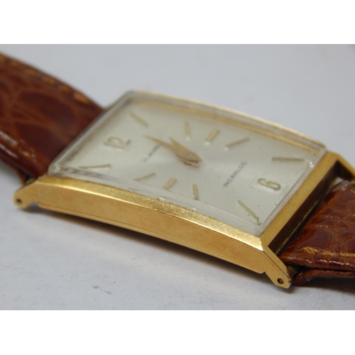 278 - 18ct Gold Swiss Gentleman's Wristwatch missing winder on tan leather strap.