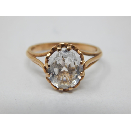 268H - 9ct Gold Solitaire Ring: Size M/N: Gross weight 2.53g