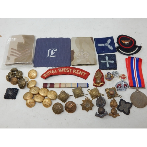 431 - A Box Containing a Quantity of Military Buttons, Badges & Medal