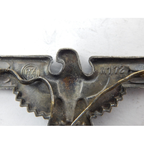 442 - WWII SS Cap Badge