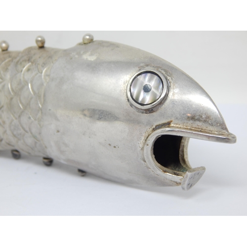 110 - Large Silver Articulated Fish with Abalone Shell Eyes: Marked 84: Length 19cm: Weight 100g