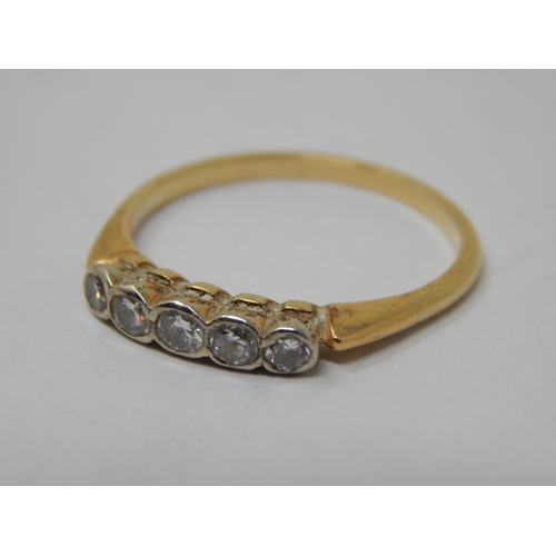 119 - 18ct Gold 5 Stone Diamond Ring: Size P/Q: Gross weight 2.59g