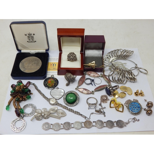 140 - A Quantity of Silver & Costume Jewellery Including Rings, Cufflinks, earrings, Bracelets etc togethe... 