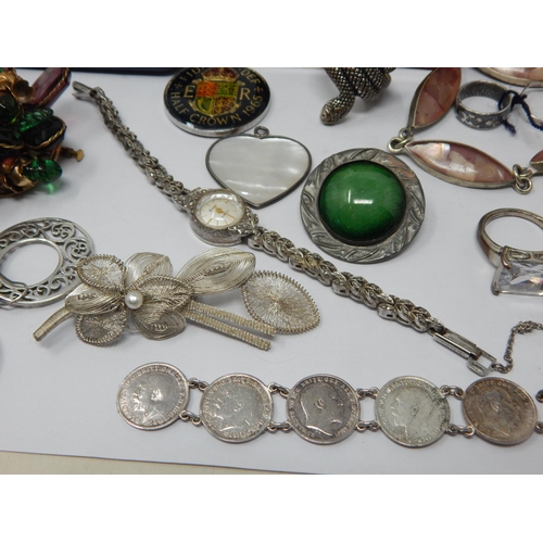 140 - A Quantity of Silver & Costume Jewellery Including Rings, Cufflinks, earrings, Bracelets etc togethe... 