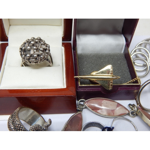 140 - A Quantity of Silver & Costume Jewellery Including Rings, Cufflinks, earrings, Bracelets etc togethe... 