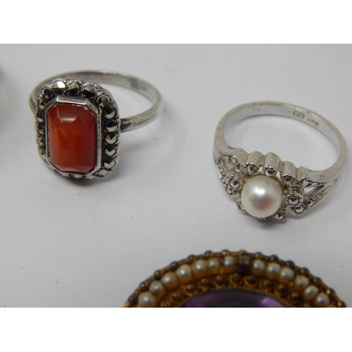 148 - A Small Quantity of Antique & Vintage Jewellery to Include a Pair of Christian Dior Designer Cufflin... 