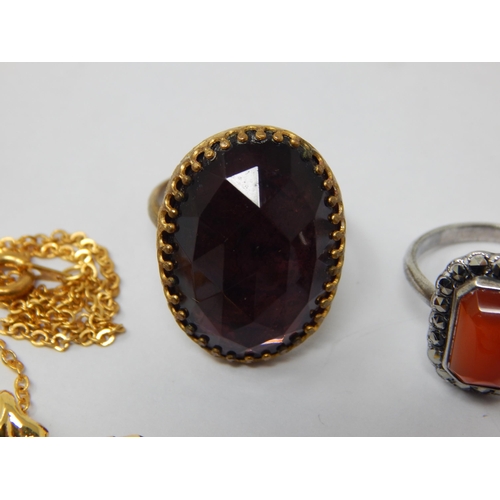 148 - A Small Quantity of Antique & Vintage Jewellery to Include a Pair of Christian Dior Designer Cufflin... 