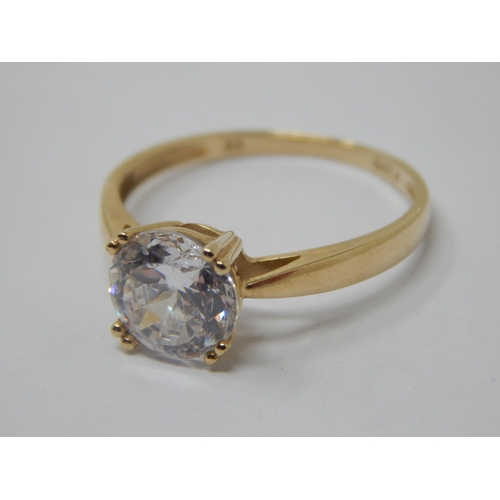 157 - 9ct Gold Ring Set with a Cubic Zirconia: Size O: Weight 2.12g