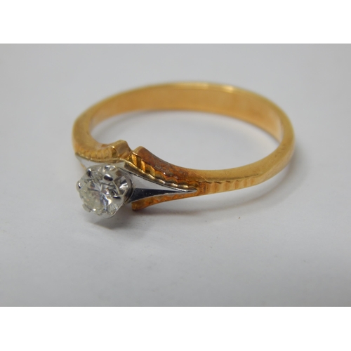 171 - 18ct Gold Diamond Solitaire Ring: Size M: Gross weight 2.90g