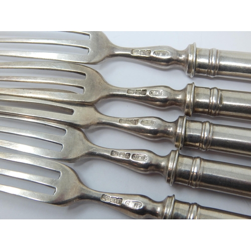 187 - 5 x Silver fruit Forks: Hallmarked Sheffield 1911 by Charles William Fletcher: Weight 150g