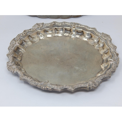 202 - Two Egyptian Hallmarked Silver Trays: Largest 26cm diameter: Weight 514g