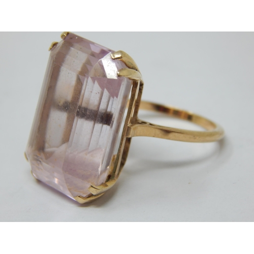 234 - 9ct Gold Rose Quartz Set Ring: Size O: Gross weight 11.58g