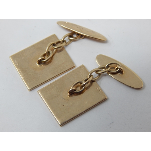 160 - A Pair of Gentleman's 9ct Gold Cufflinks: Weight 6.84g