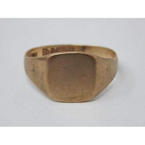 162 - 9ct Gold Signet Ring: Size N: Weight 2.0g