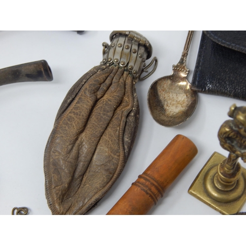 400M - A Quantity of Items Including Military, Misers Purse, Pocket Watch, Pipes, Brooches, Badges etc (lot... 