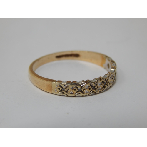 155 - 9ct Gold Ring: Size P: Weight 2.02g