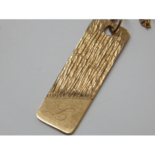 156 - 9ct Gold Pendant on 9ct Gold Chain: Length 48cm: Weight 8.46g