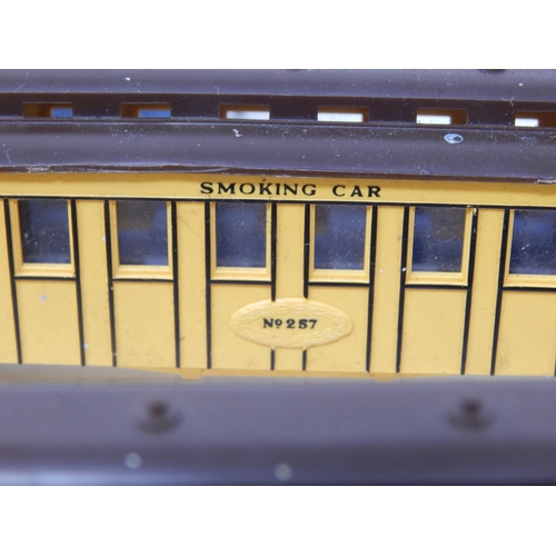 405 - A Quantity of OO Gauge Trains, Carriages & Goods Wagons Including a Davy Crockett Engine