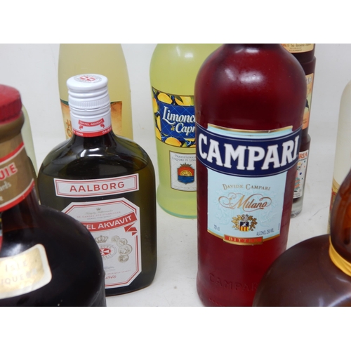 499 - A Quantity of Liqueurs Including Drambuie, Grand Marnier etc (9)