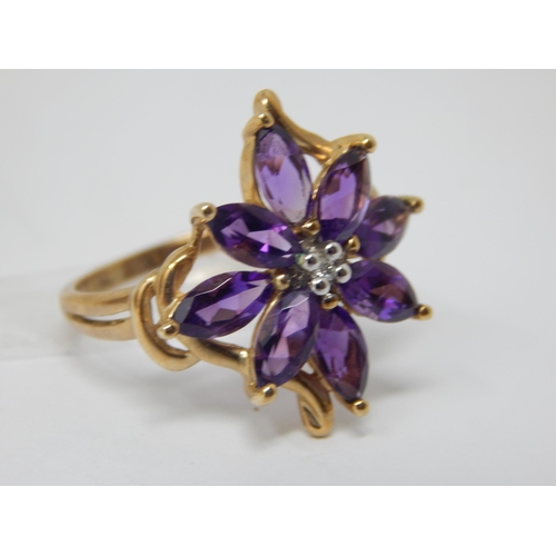 178 - 9ct Gold Amethyst Set Ring: Size P: Gross weight 3.36g