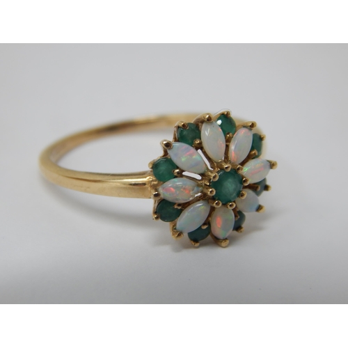 181 - 9ct Gold Emerald & Opal Set Ring: Size P: Gross weight 2.07