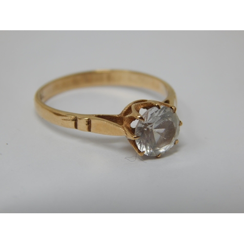 182 - 9ct Gold Solitaire Ring: Size O: Gross weight 1.77g