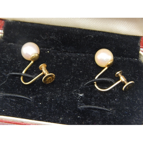 230 - A Quantity of 9ct Gold Items Including a Ladies Winegartens Wristwatch, Pearl Earrings, Magnifying G... 