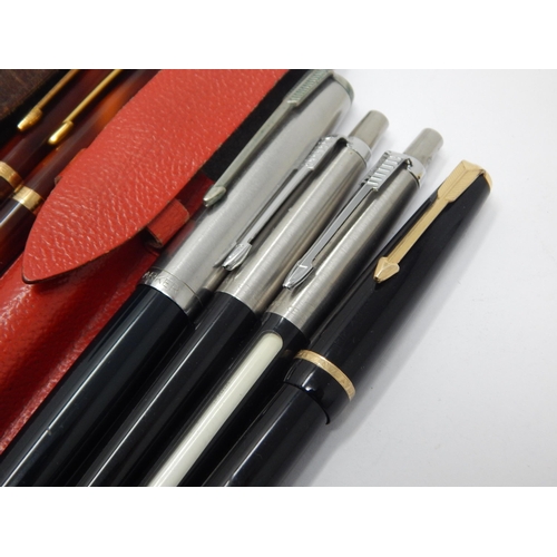 477 - A Group of Parker Pens Including a Fountain Pen with 14ct Gold Nib