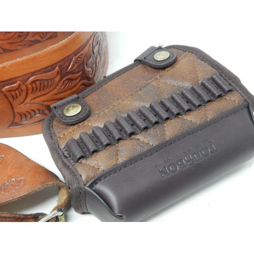 390 - Tan Leather Cowboy Belt with Brass Buckle & Gun Holster together with a pair of spurs, a tramontina ... 